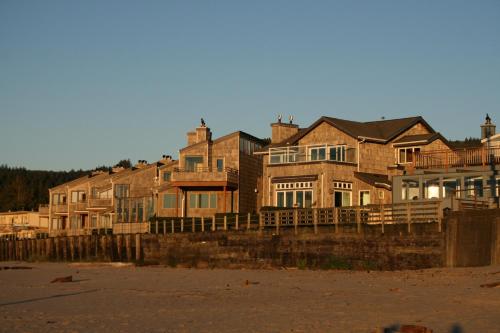 The Waves – Cannon Beach, OR