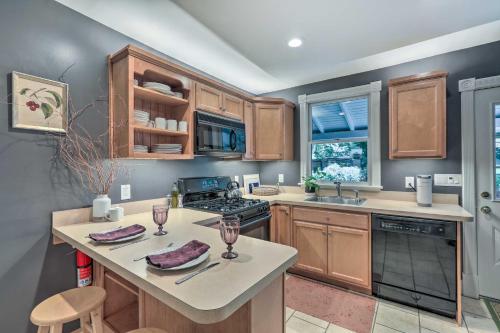 Charming Lambertville Retreat - 1 Mi to River! in Lambertville (NJ)