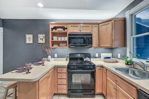 Charming Lambertville Retreat - 1 Mi to River! in Lambertville (NJ)
