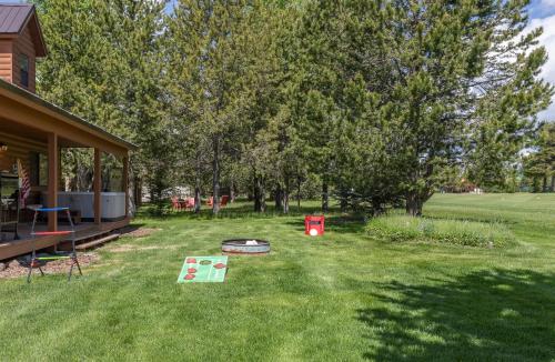 Deer View by KABINO Hot Tub Fire Pit Garage Roku WiFi Grill Fireplace - image 4