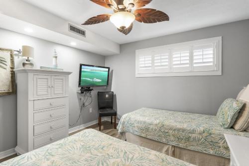 Unit 204 - Ocean View Nicely Upgraded Walk in Shower - image 14
