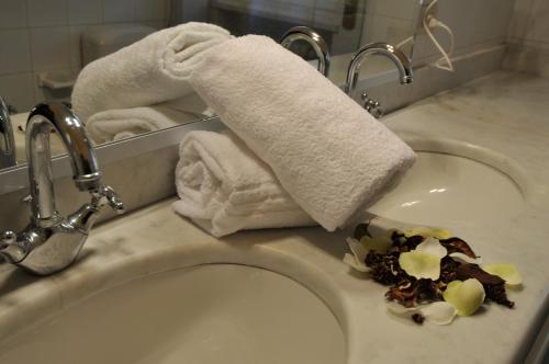 B&B Gate 52 - image 11