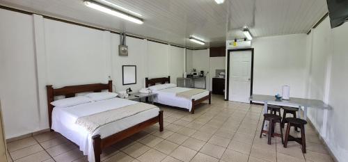 Sleep&Go! Apartamentos & Cabinas en Siquirres -and rafting tour!