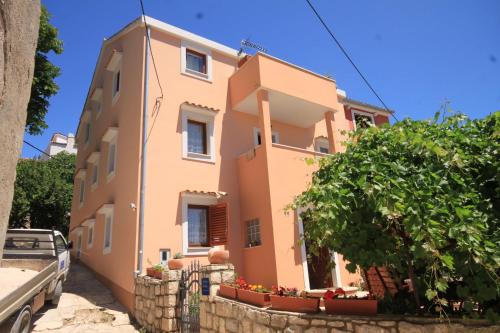 Apartments with a parking space Cunski Losinj - 8010 - image 3