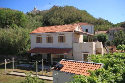 Family friendly seaside apartments Susak, Losinj - 8050 - Location saisonnière - Susak