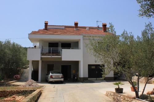  Apartments by the sea Cove Mala Lamjana, Ugljan - 347 in Kali