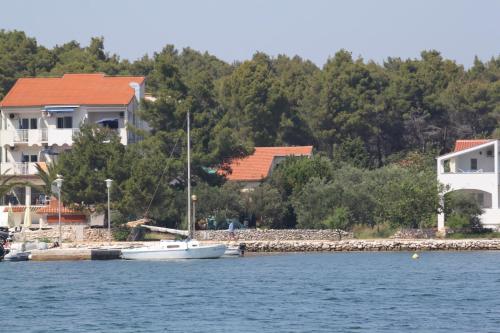 Seaside holiday house Verunic Dugi otok - 8126