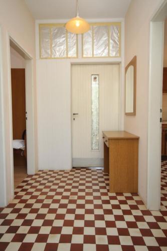 Iekārtas, Apartment Savar 8127b in Savar