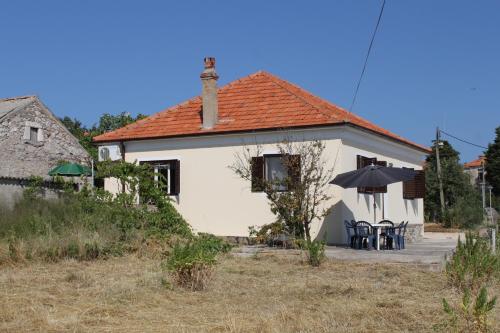  Apartments with a parking space Savar, Dugi otok - 8127 in Savar