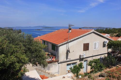  Apartments by the sea Zaglav, Dugi otok - 8191 in Sali