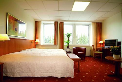 Traveller Hotel - image 12