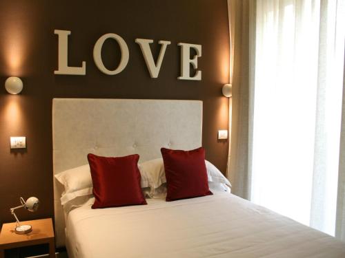 Hotel Select Suites & Spa / Apartments Room Type - W - DREAM LOVE