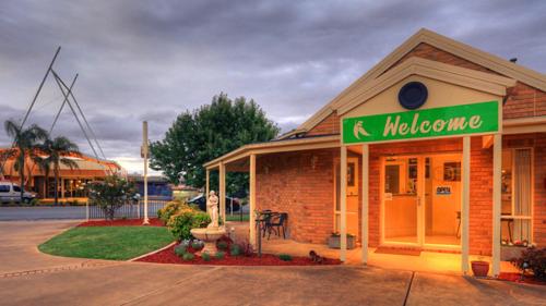 RiverPark Motel in 摩阿馬