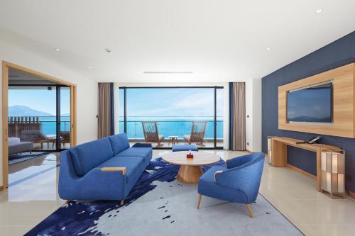 Ambassador Suite Panoramic Ocean View - Onsen & Water Park Inclusive