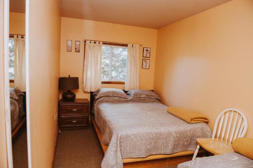 3 bedrooms, 6 beds