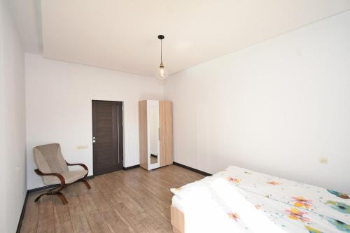 Villa in Nork - image 14