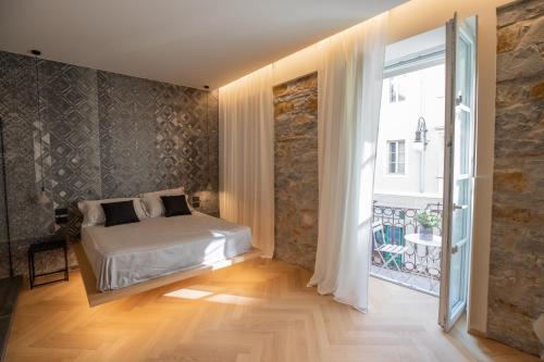 S1 Luxury Suites and Rooms 3