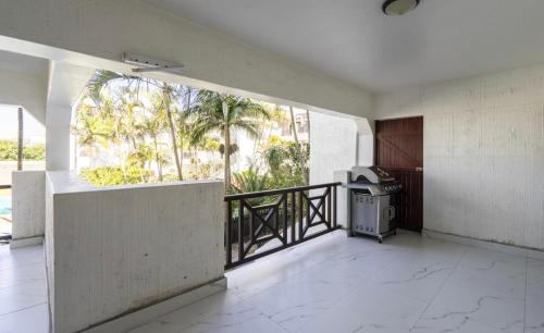 Lux on Patricia 1B in 烏木拉利