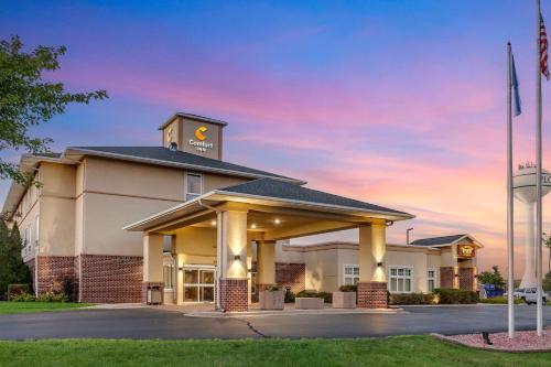 Comfort Inn Plover-Stevens Point - image 6