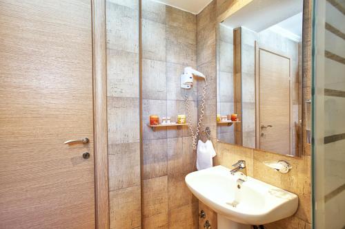 Anastassiou Hotel - image 5
