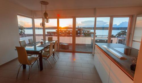 Gastl Ferienwohnung und Bootsverleih in 伯格