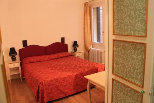 Sant'Angelo - Fenice Apartments in Venice - image 9