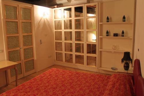 Sant'Angelo - Fenice Apartments in Venice - image 3