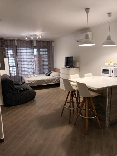 Studio Centre ville Castellane - Apartment