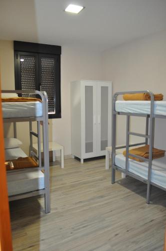 Bed in 6-Bed Mixed Dormitory Room