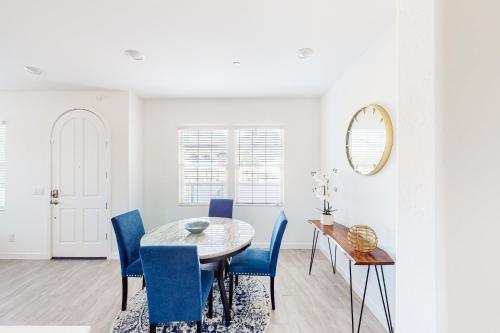 Sabrina's Place in ซันเลค