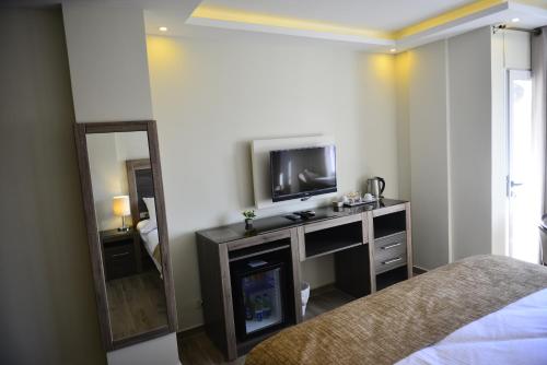 Moses Residence - image 5