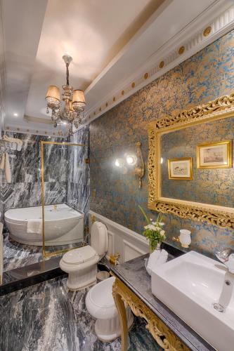 room detail thumbnail 2