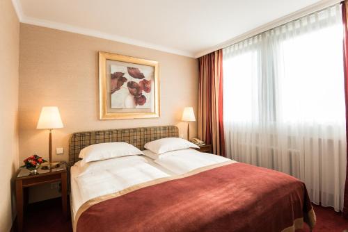 Best Western Plus Hotel St. Raphael - image 13