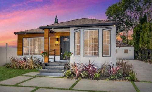 Gorgeous Private Villa With Guest House