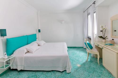Relais Maresca Luxury Small Hotel - image 10