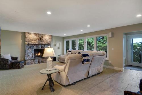 The Beach House - image 10