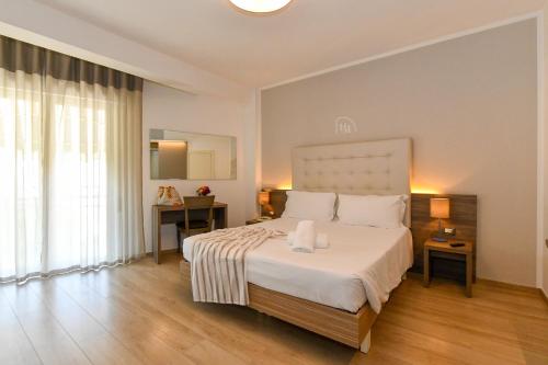Superior Double Room image 6