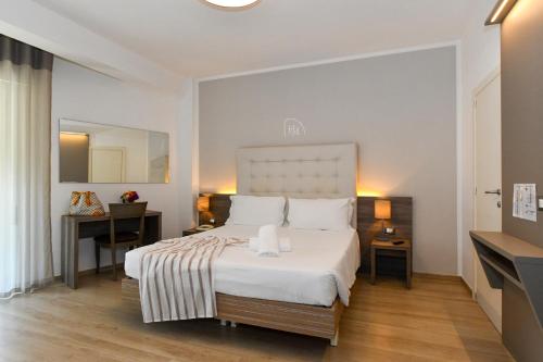 Superior Double Room image 4