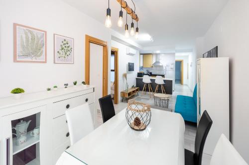 Grace Apartments - 3 bedroom City Centre, Grenade