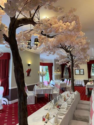 Restaurant, Old Rose and Crown Hotel in Rednal