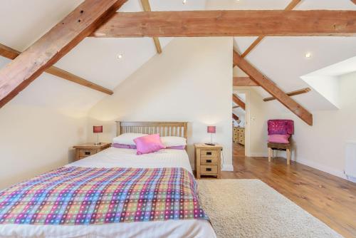 Ysgubor Uchaf - image 13