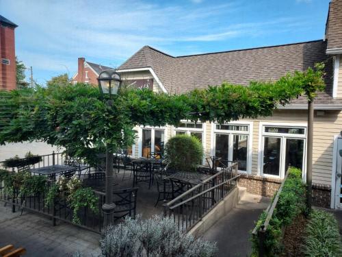 Bluff View Inn - 레스토랑