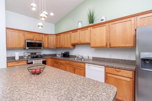 Gorgeous Fully Furnished 2-Bedroom Luxury Villa in St Cloud (FL)