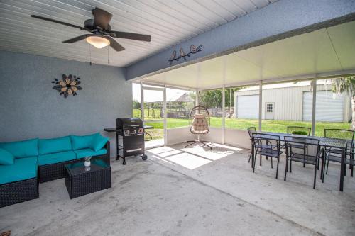 Erkély/terasz, Gorgeous Fully Furnished 2-Bedroom Luxury Villa in St Cloud (FL)