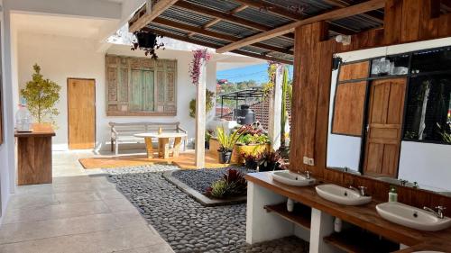 Facilities, Chakra Tavern near Bedugul Botanical Garden