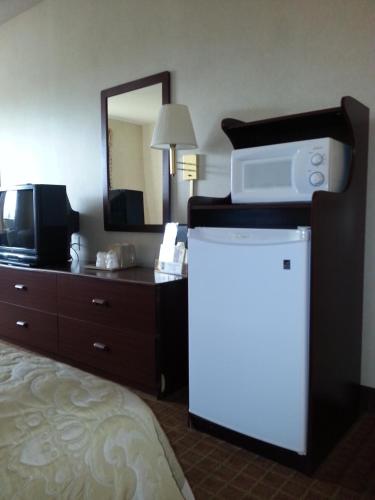 Super 8 by Wyndham Page/Lake Powell Room Type - King Room - Disability Access - Non-Smoking