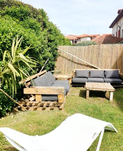 Vrt, GARDEN - Utopy Hostel in Biarritz