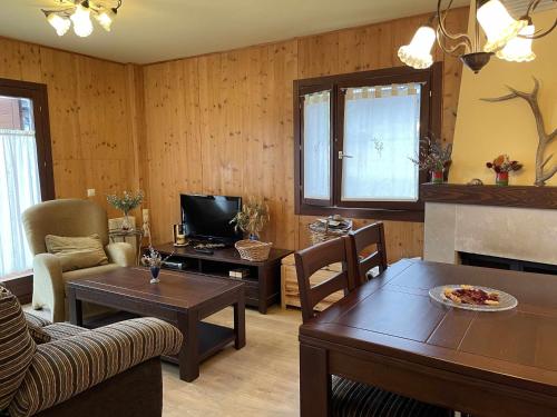 Apartamento en Castiello de Jaca con jardín