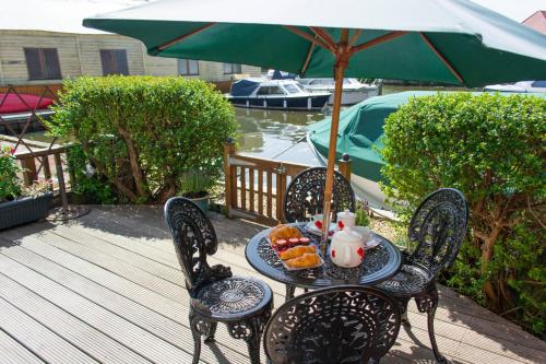 Quayside in Wroxham