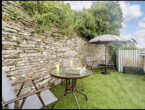 Charming 2-Bed Cottage in Wadebridge Cornwall